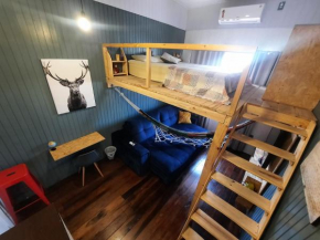 Quarto Mezanino com SmartTv e Ar